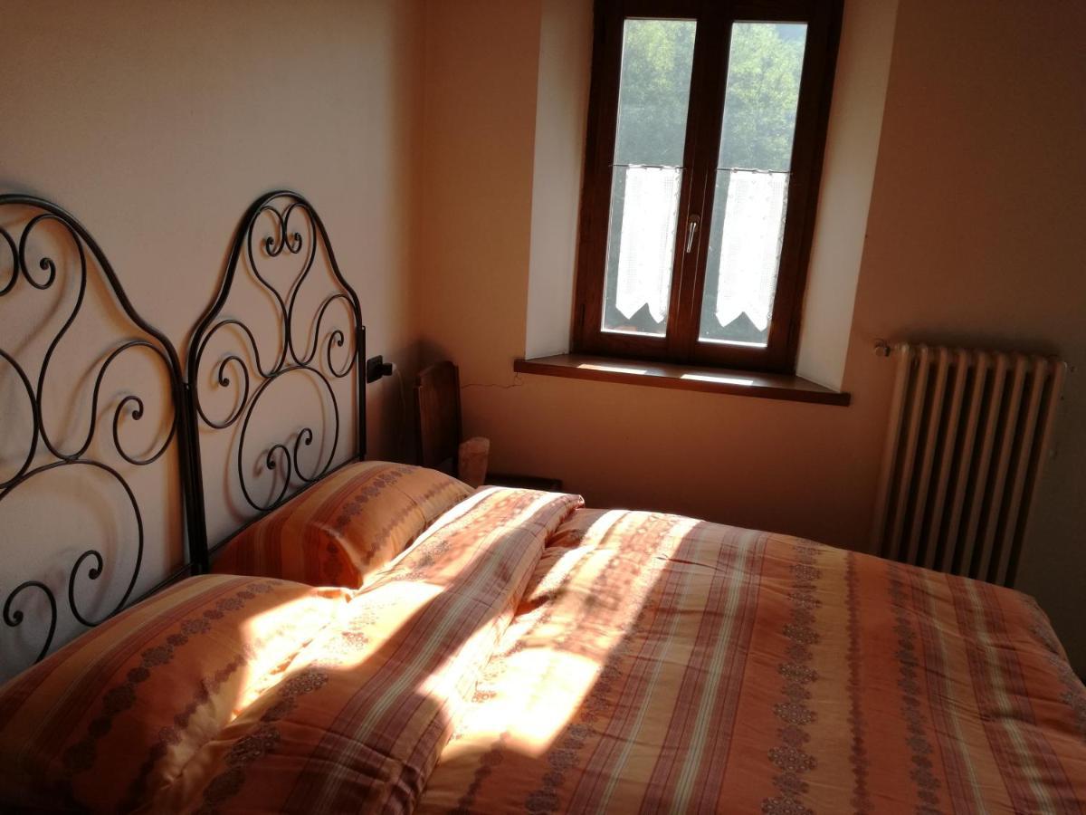Casa Dell' Abbondanza B&B Agriturismo Vigoleno Bagian luar foto
