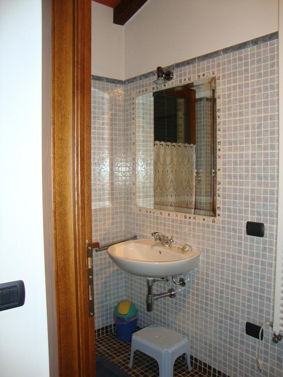 Casa Dell' Abbondanza B&B Agriturismo Vigoleno Bagian luar foto