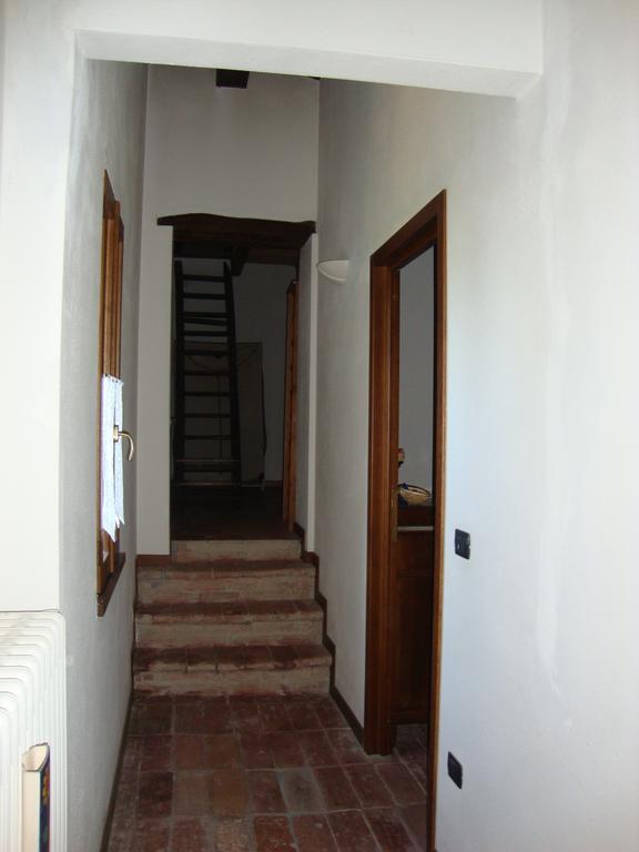 Casa Dell' Abbondanza B&B Agriturismo Vigoleno Ruang foto