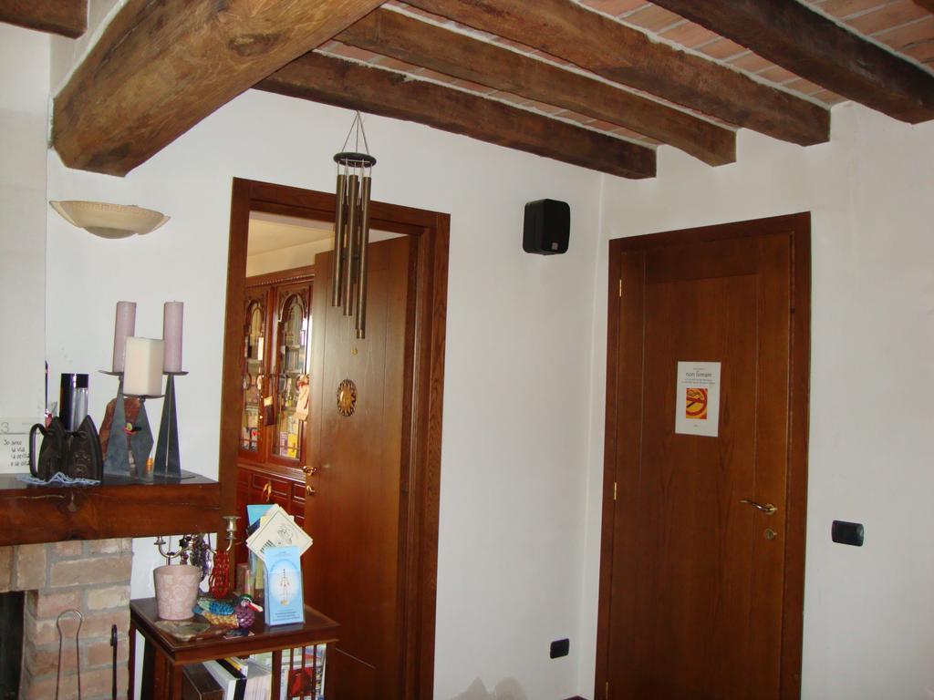Casa Dell' Abbondanza B&B Agriturismo Vigoleno Bagian luar foto