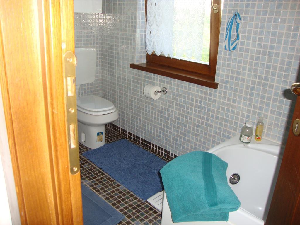 Casa Dell' Abbondanza B&B Agriturismo Vigoleno Ruang foto